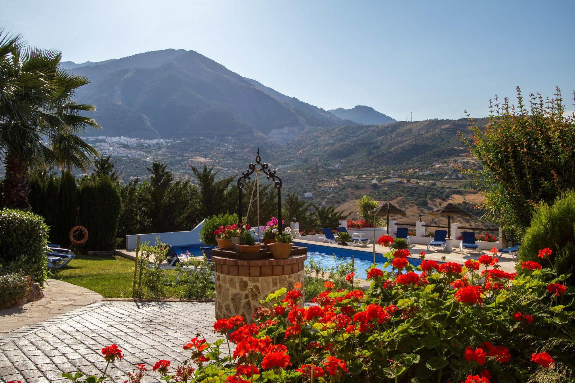 Hotel Cortijo De Salia 2*