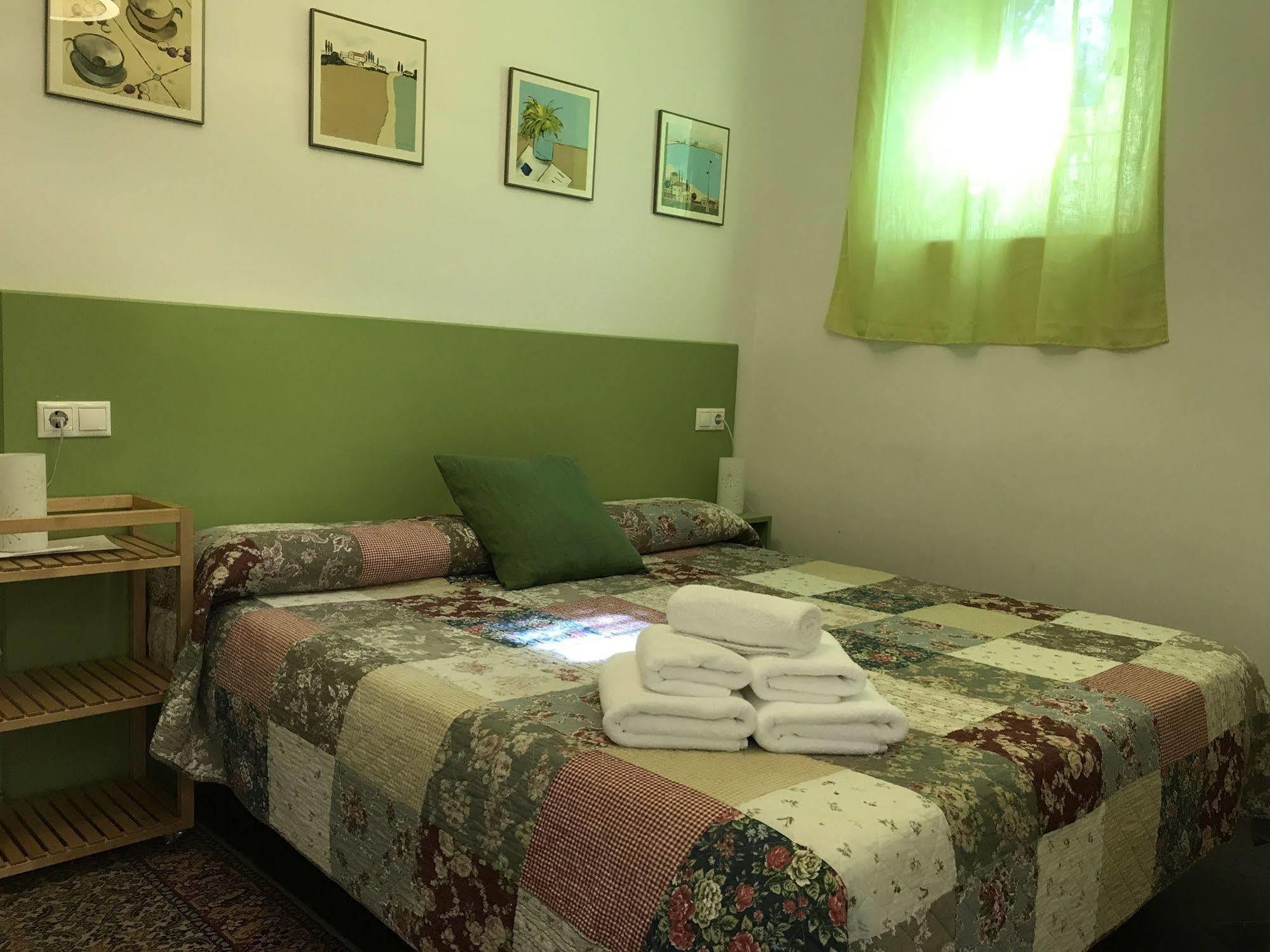 Paratgea Bed & Breakfast