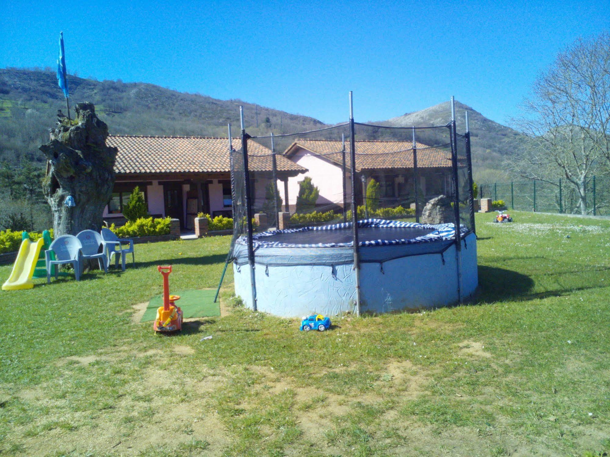 Aires De - Onis Avín