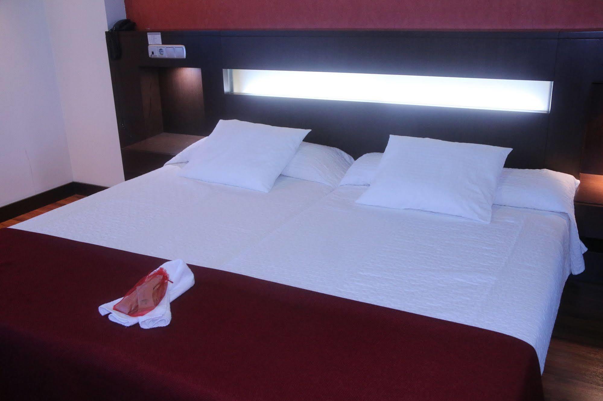 La Cantuena (adults Only) Fuenlabrada