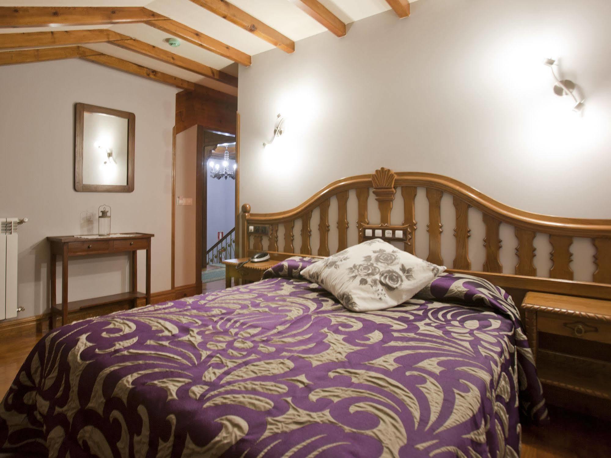 Hotel Don Felix Rioseco (Asturias)