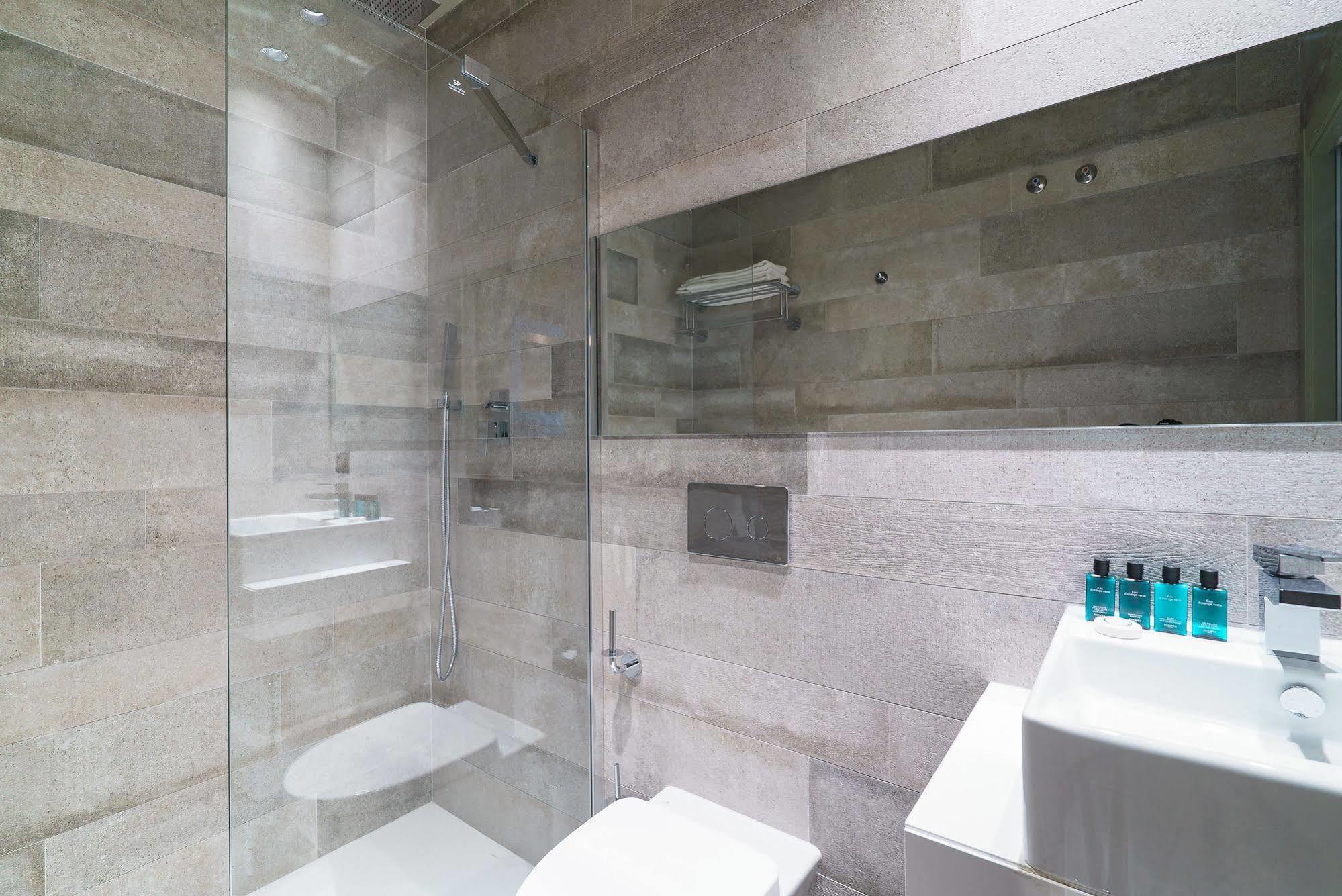 Hotel The Valentia Cabillers 4*