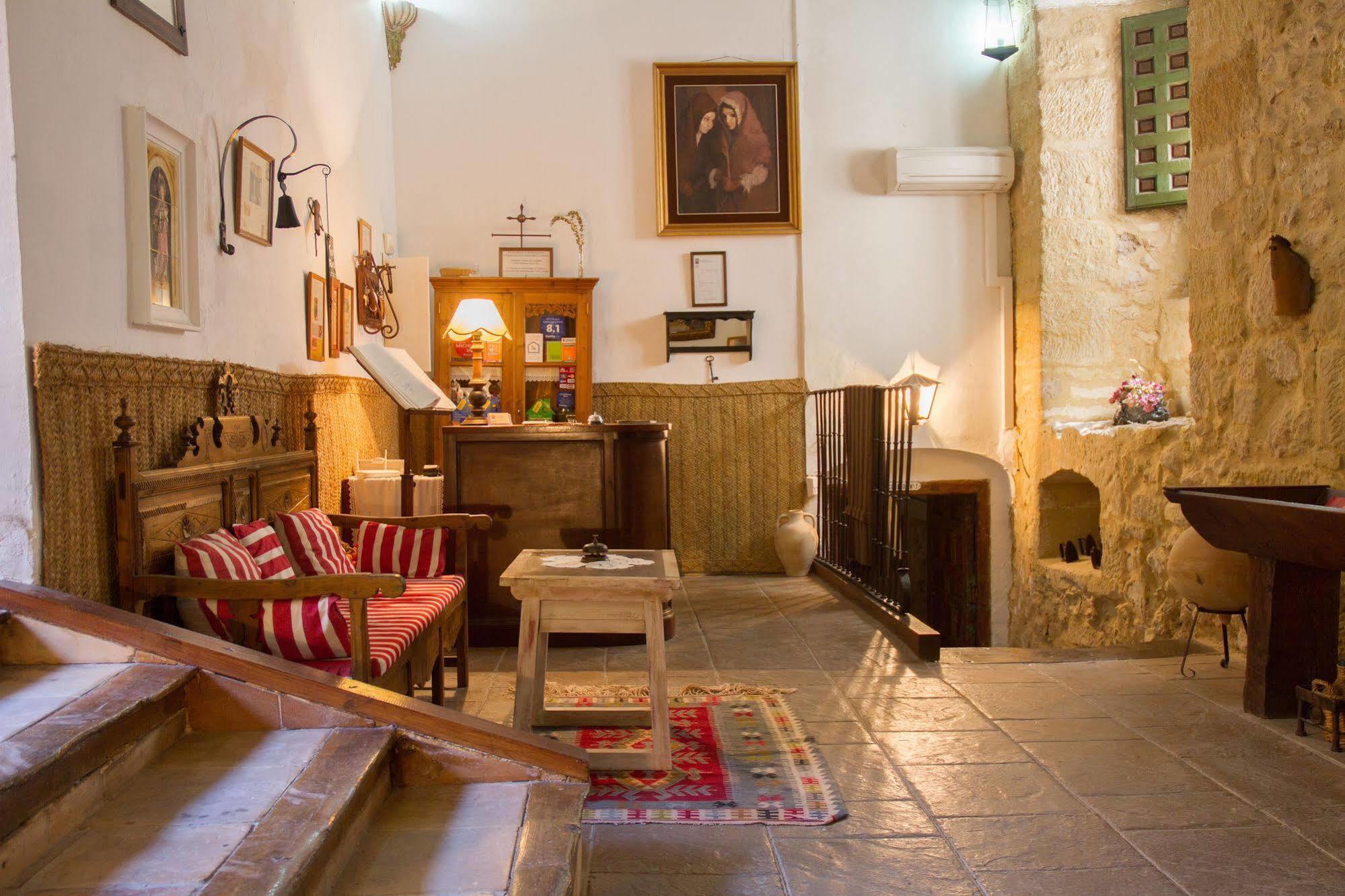 Casa Palacio Conde De Garcinarro 3*
