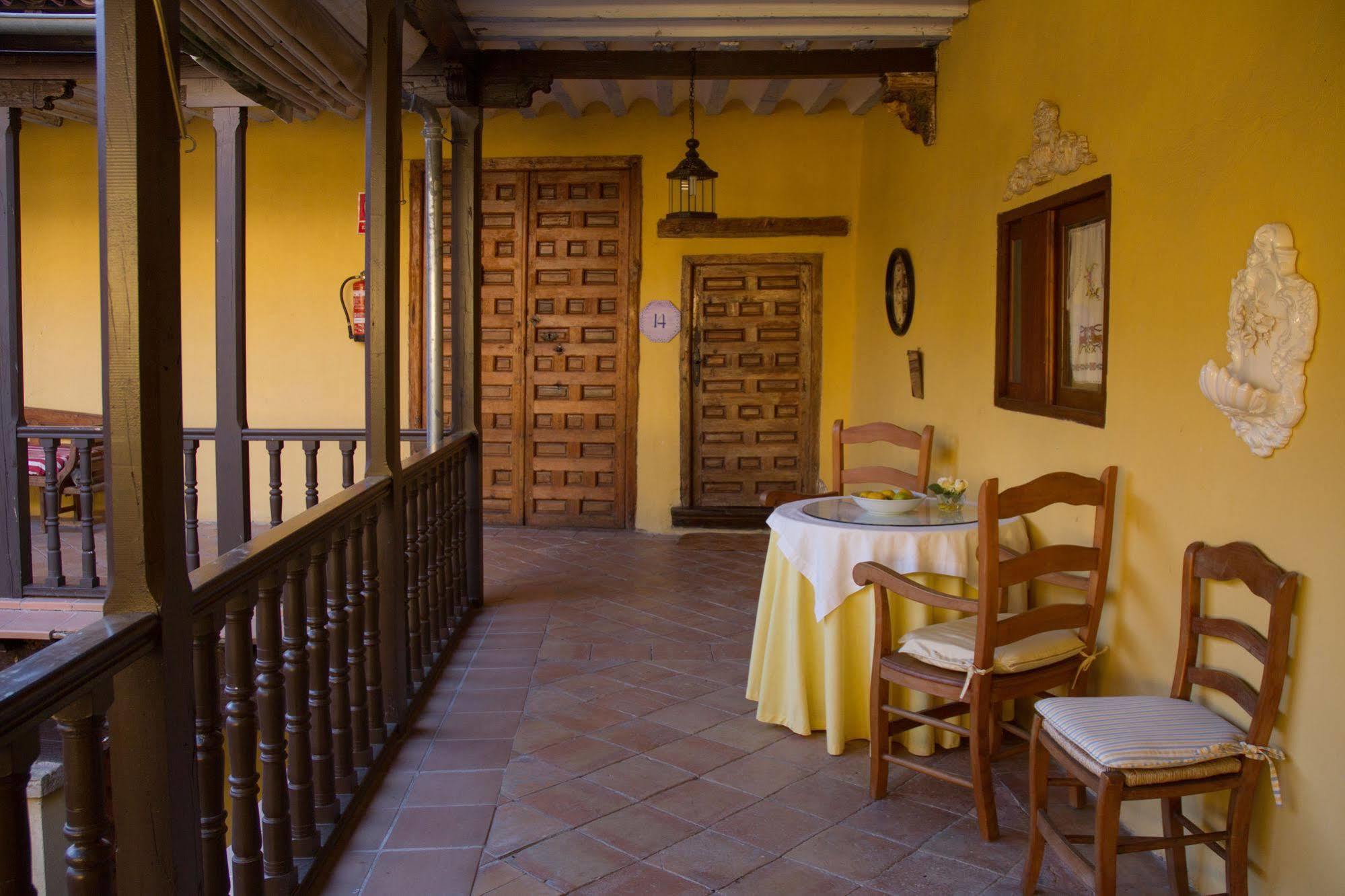 Casa Palacio Conde De Garcinarro 3*