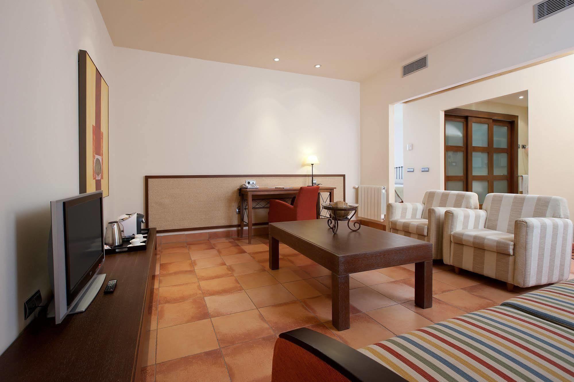 Hotel Sercotel Renacimiento