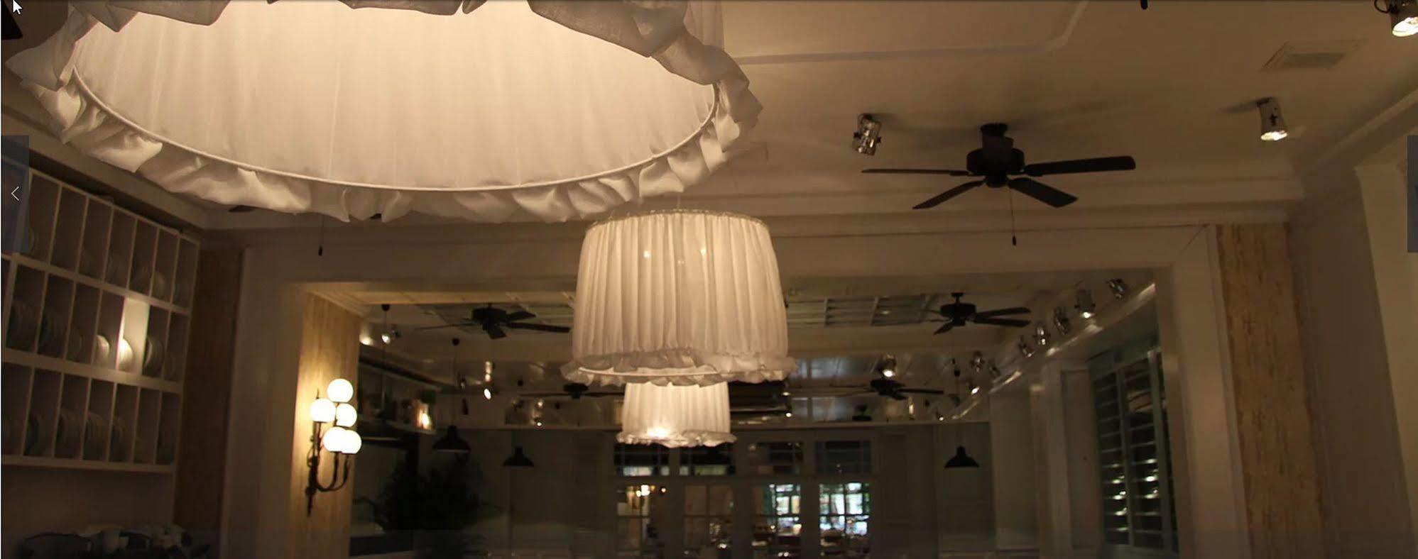 & Restaurant Marina 2*