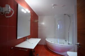 Hotel Ril 2*