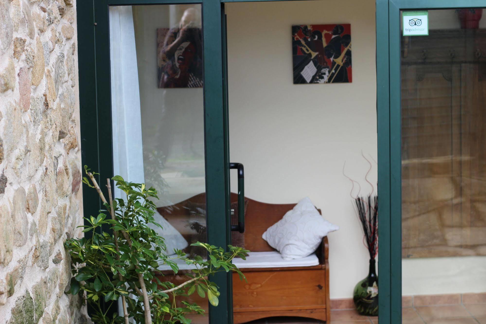Galicia Getaway - A Casa Dos Cancelos Country house *