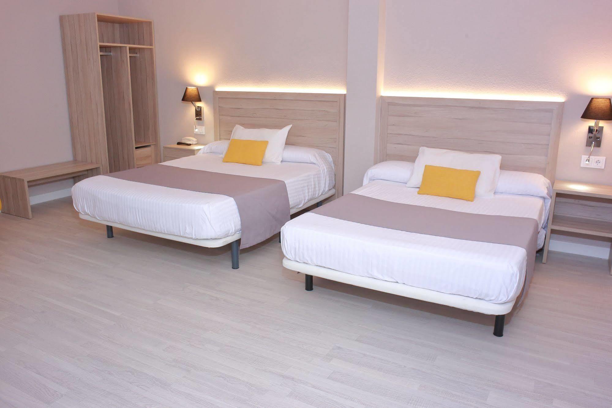 Hotel De 2*