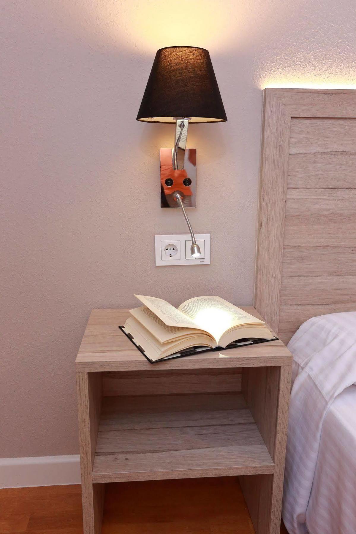 Hotel De 2*