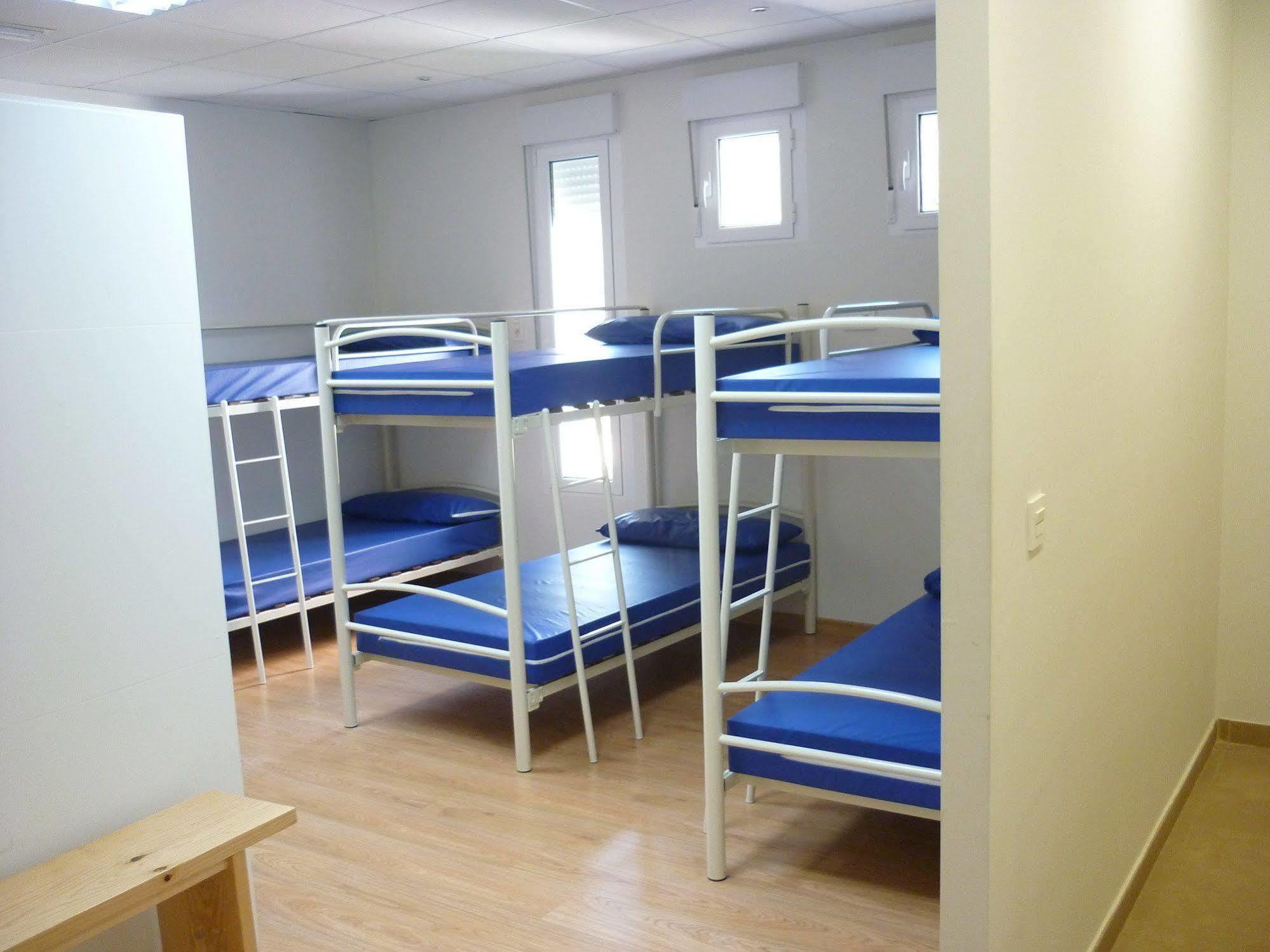 Hostal Pensión-albergue Puente Ribeira