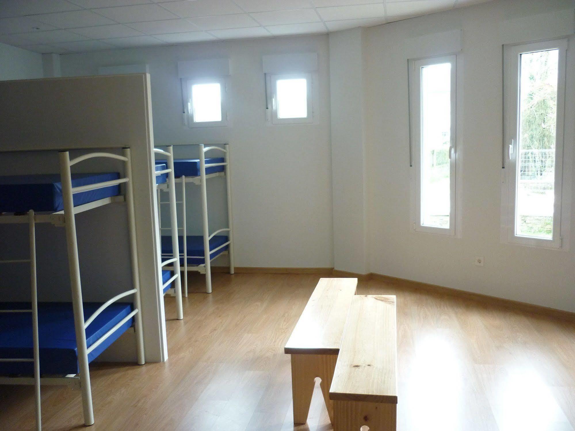 Hostal Pensión-albergue Puente Ribeira