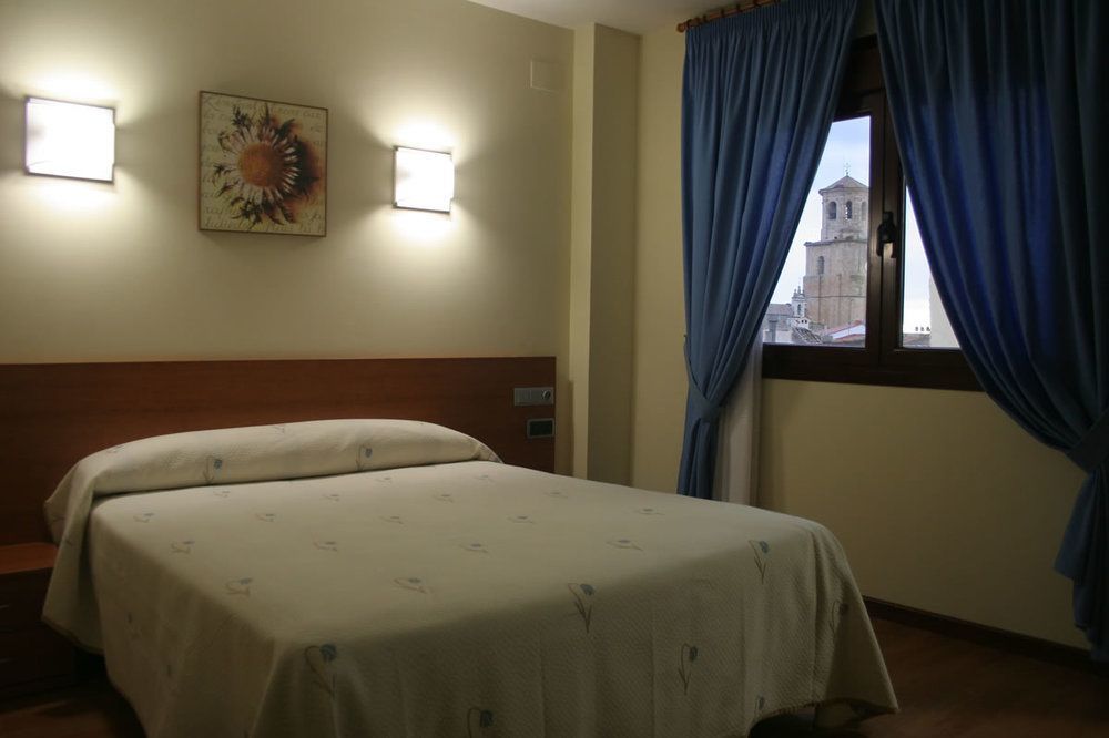 Hotel Zaravencia By Bossh Toro
