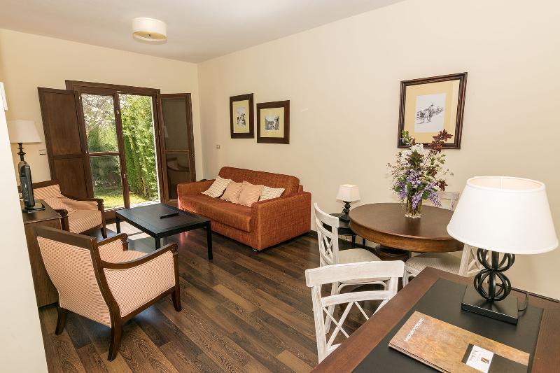 Hotel Turistica De 3*