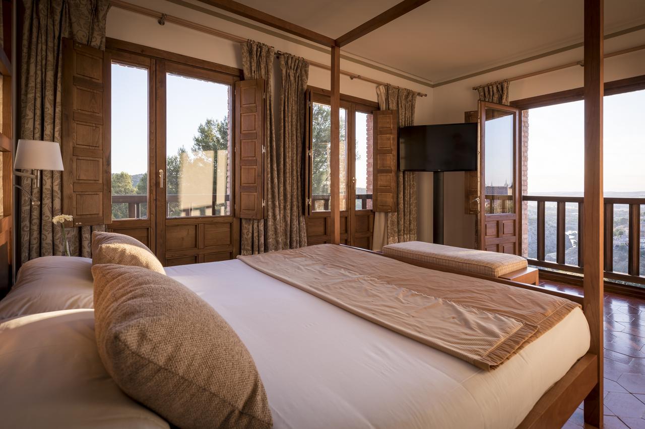 Hotel De 4*