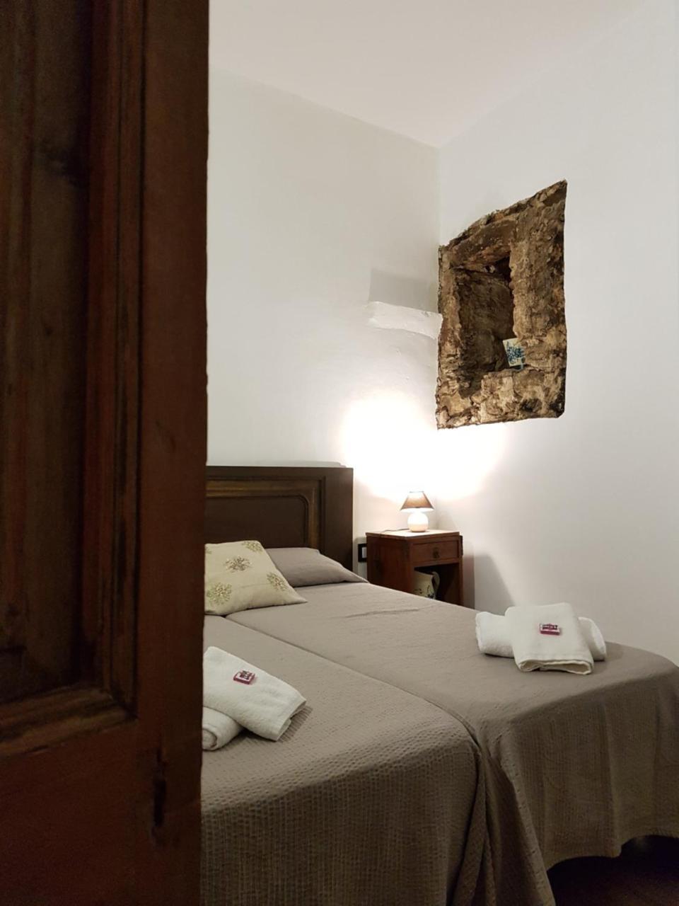 Edificio De L'escoleta Apartamento Falset