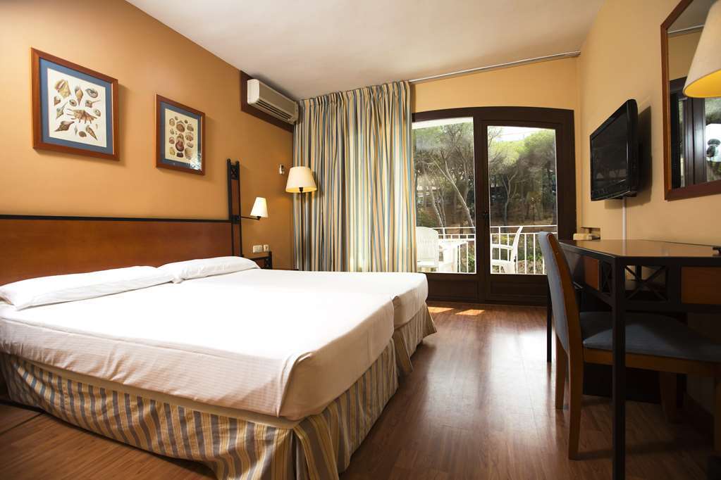 Ilunion Golf 4*