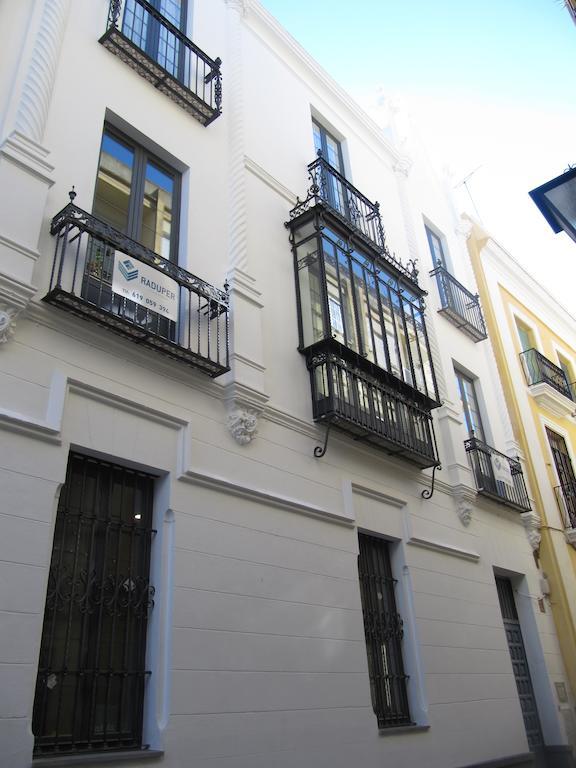 Apartment Life Alberto Lista