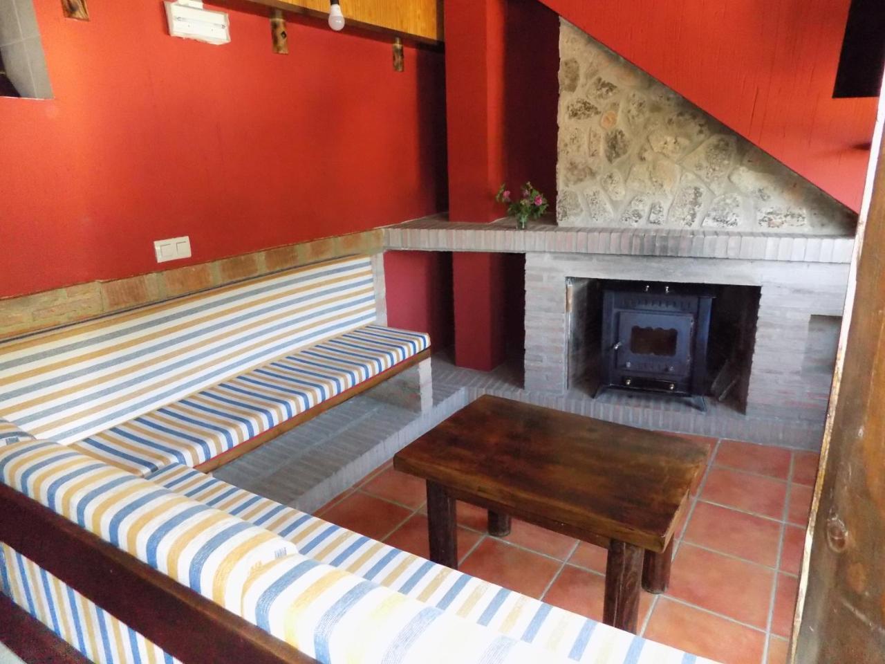 Fuente Del Gamellon Casa rural *