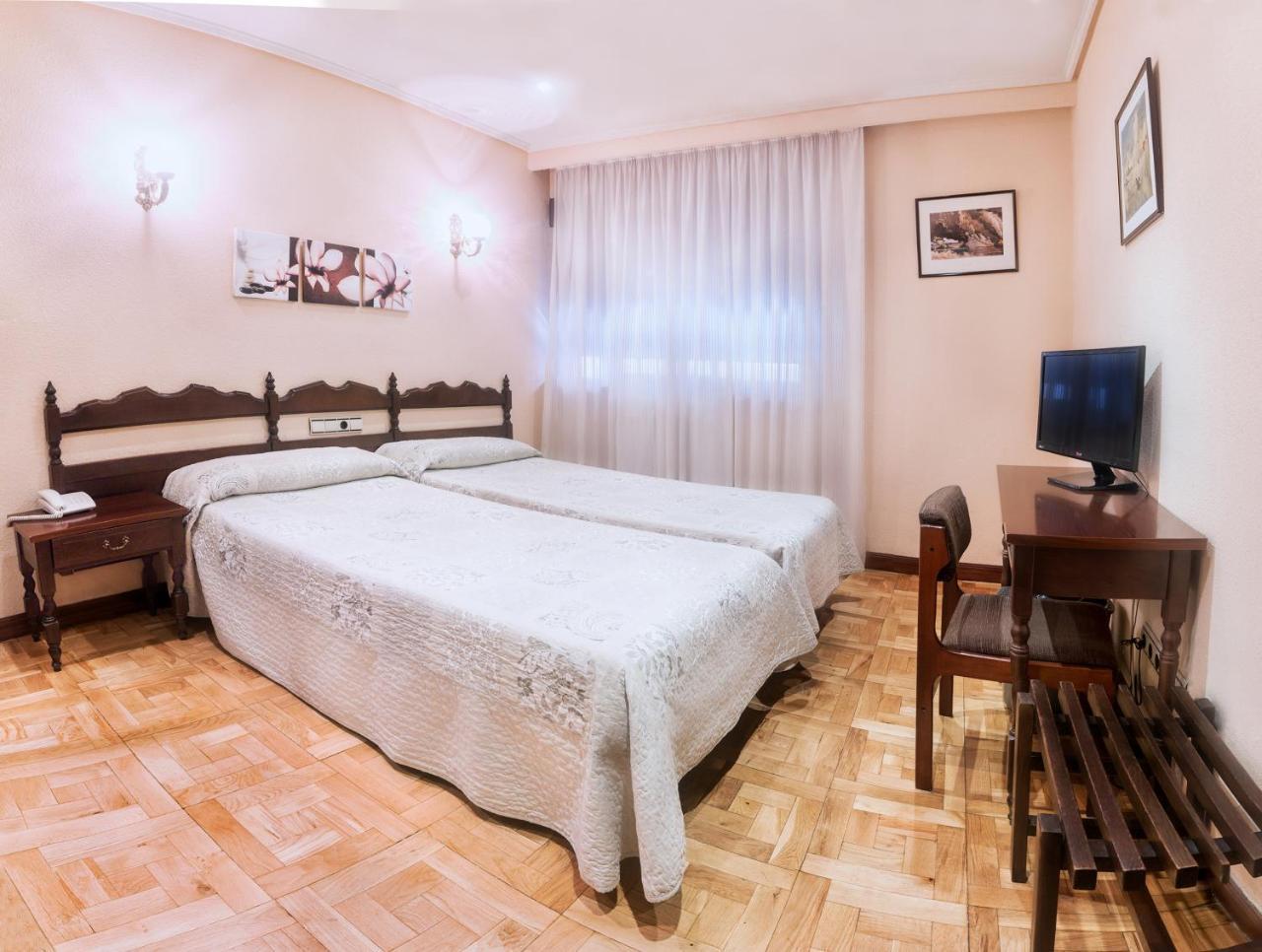 Residencia Castellano I Hotel
