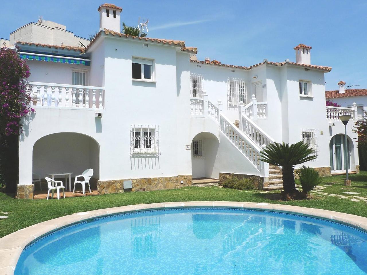 Club Sevilla By Interhome * Les Deveses