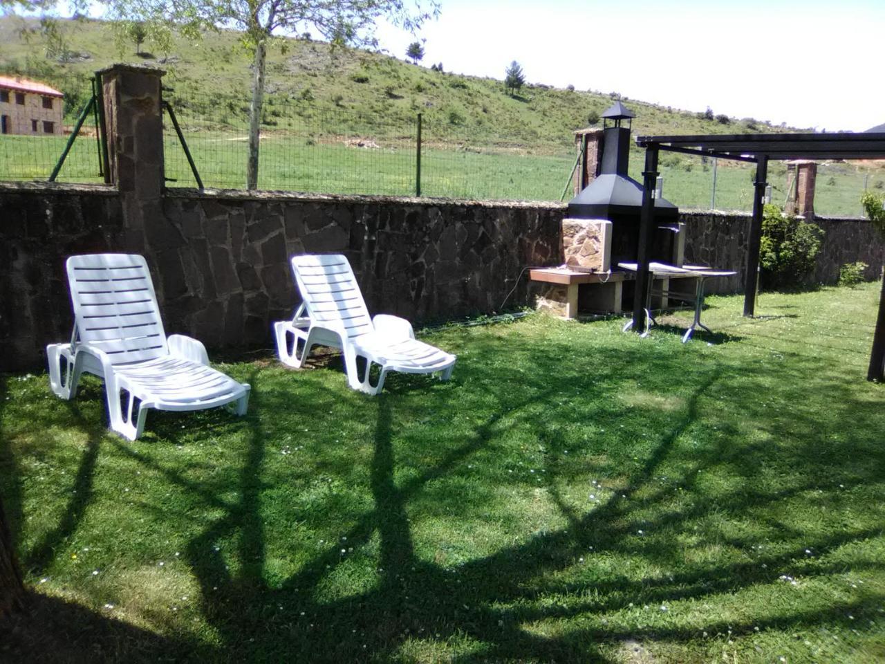 Hotel Villaneila Neila
