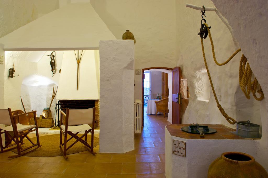 Hotel Alcaufar Vell Rural & Restaurant Sant Lluís