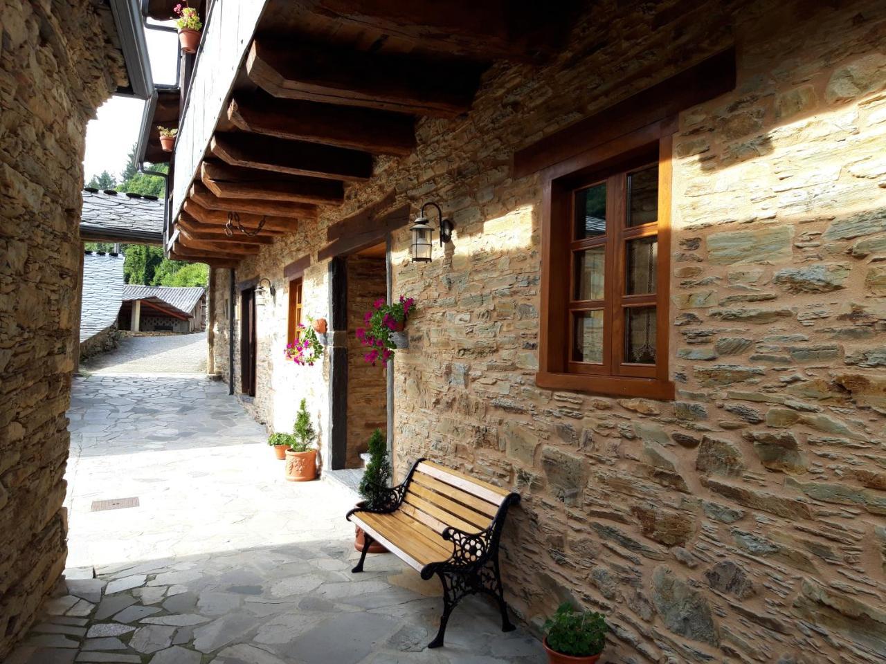 El Valle De Oscos Apartamento