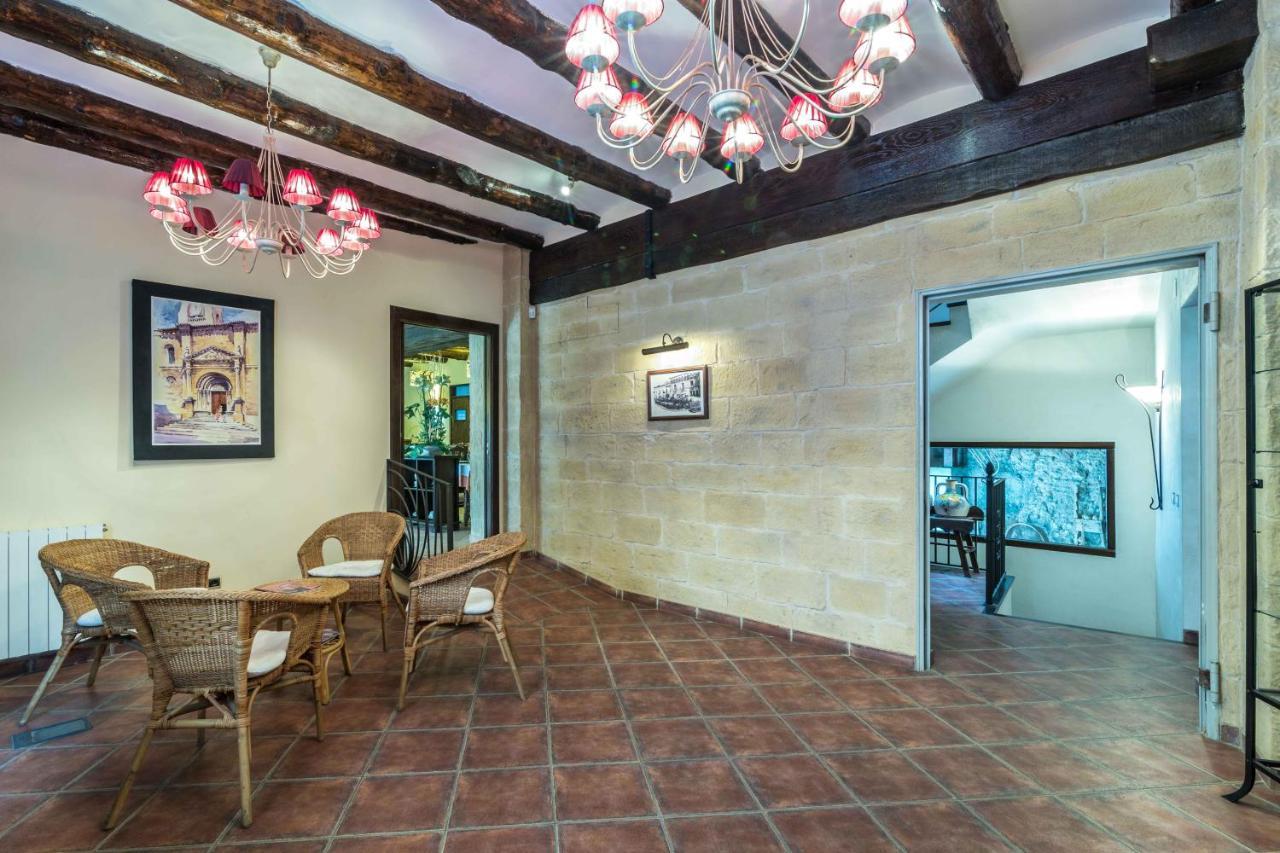 Country house Casa Galindo La Tamarite de Litera