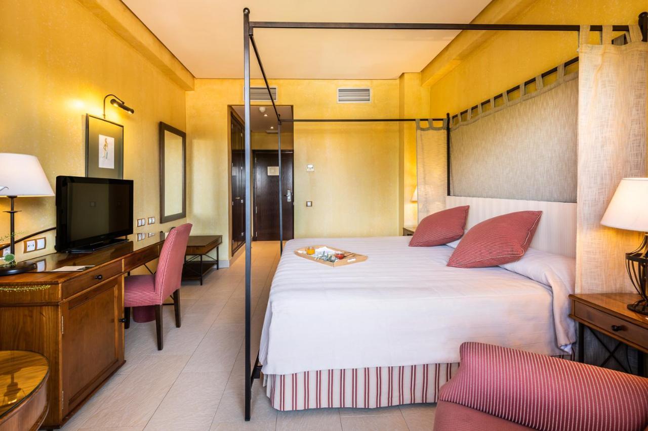 Hotel Intelier Airen 4*