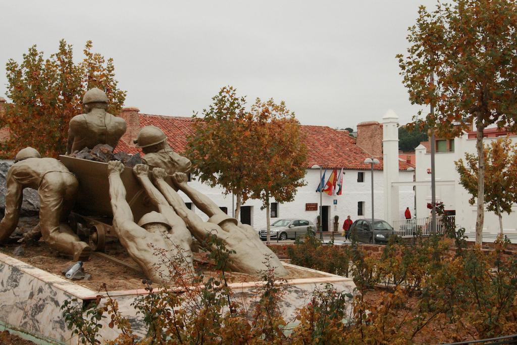 Plaza De Toros De Hotel Almadén