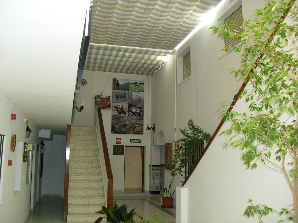 El Faisan C&r Hotel