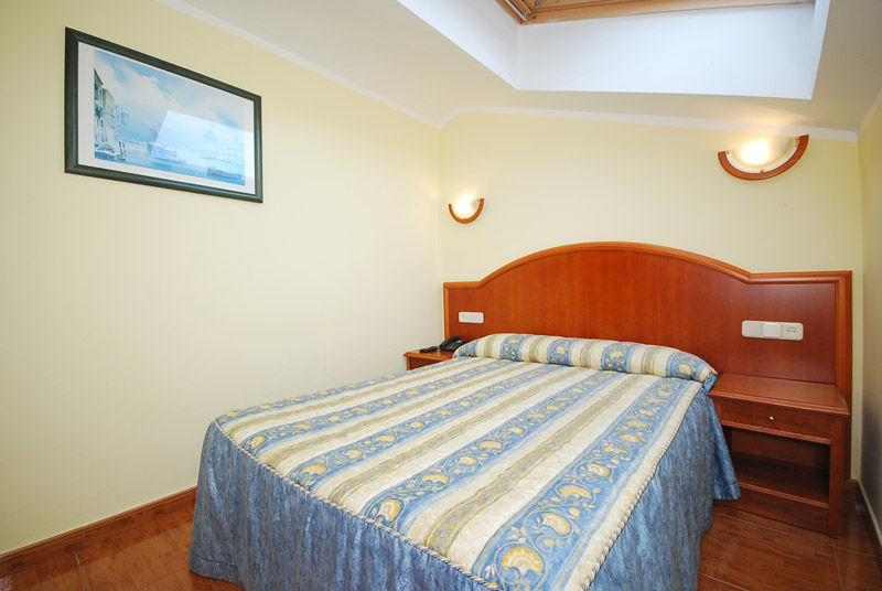 Hotel - Peña Santa
