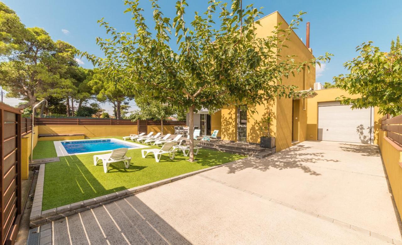 Alegria Villa *
