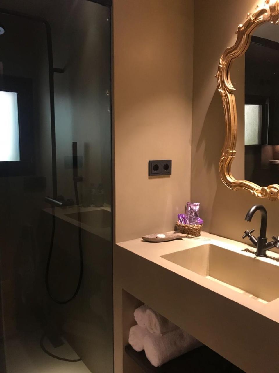 Barrina Hotel 3*