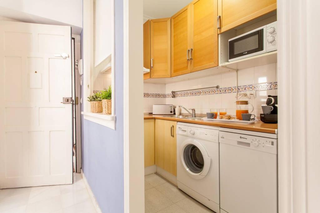 Hostly Rivero 2b Center-fibre-communal Terrace-parking Optional-cless Sevilla