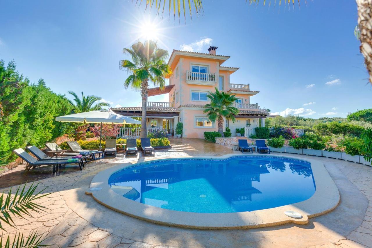 Llibertat Villa