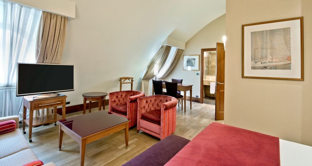 Nh Collection Hotel