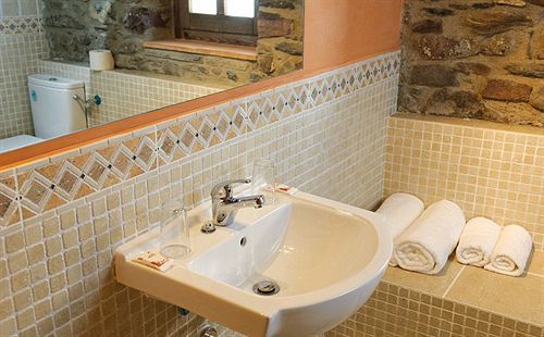 Casa Rafeleta 2*
