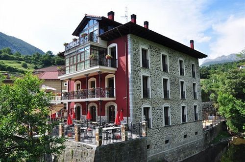 Akla La Casa Del Puente Regules