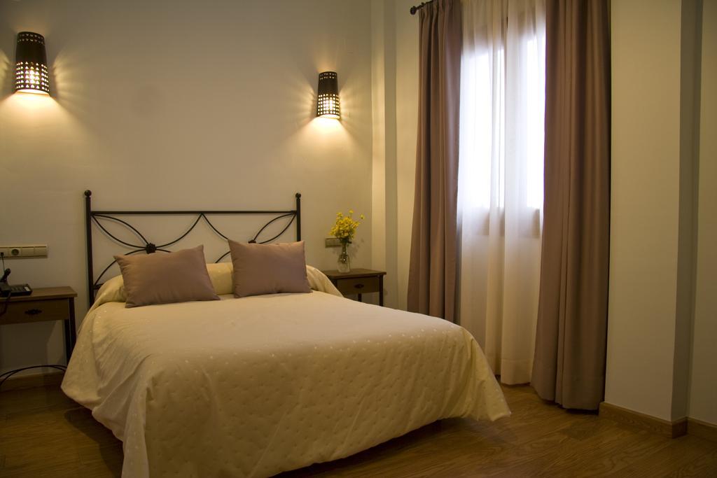 Hotel Estrella De Las Nieves 3*