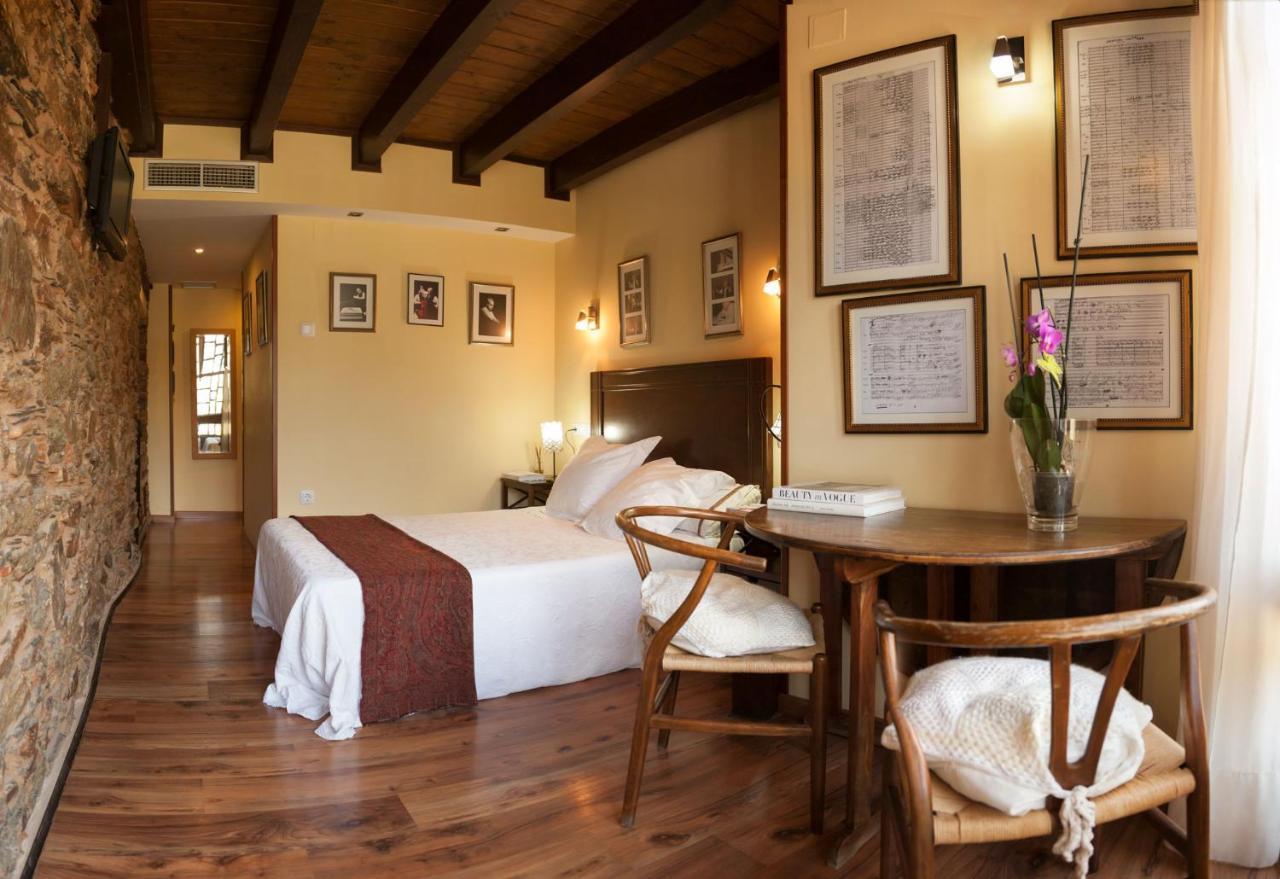 Micro-hostal La Puerta Del Perdon Guest house
