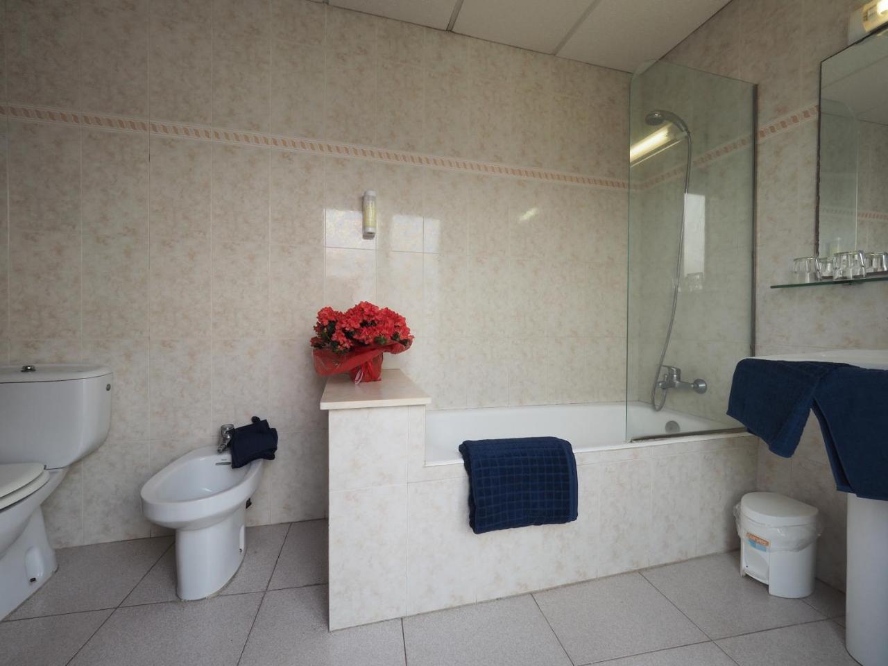 Hotel Montserrat 2*