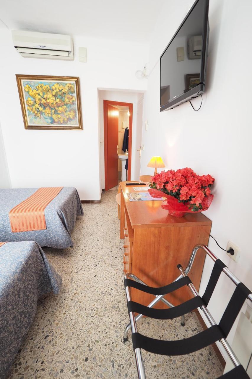 Hotel Montserrat Sitges
