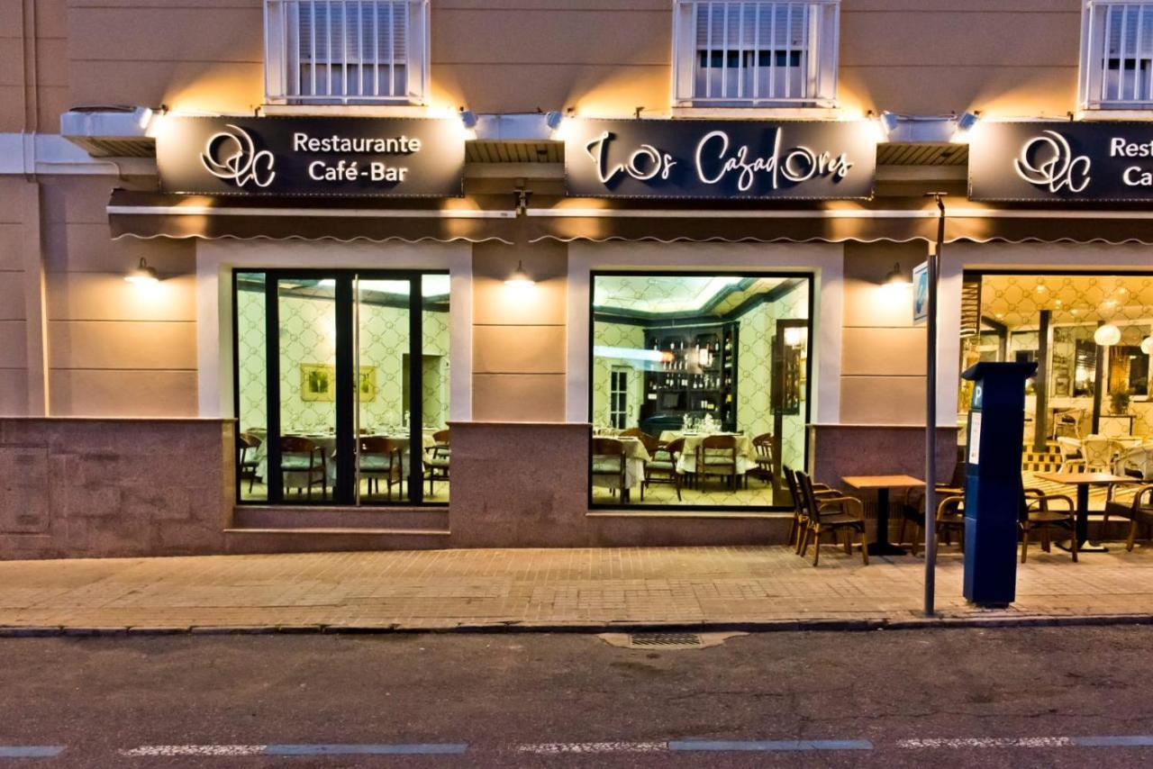 Los Cazadores Hotel *