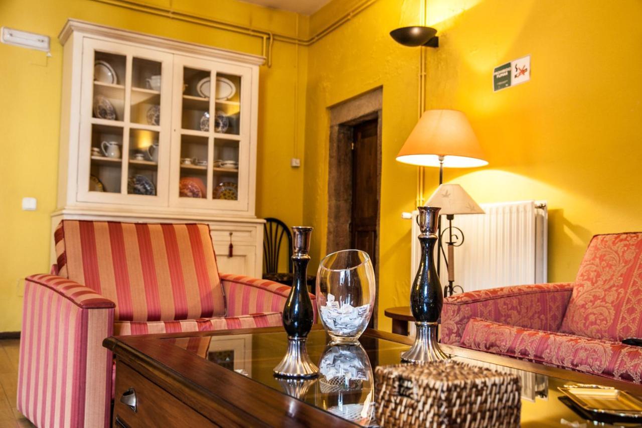 Castillo De Valdés Salas Hotel 2*