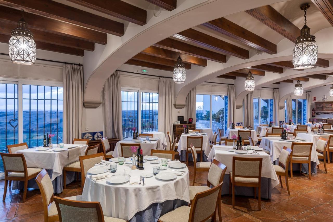 Hotel De 4*