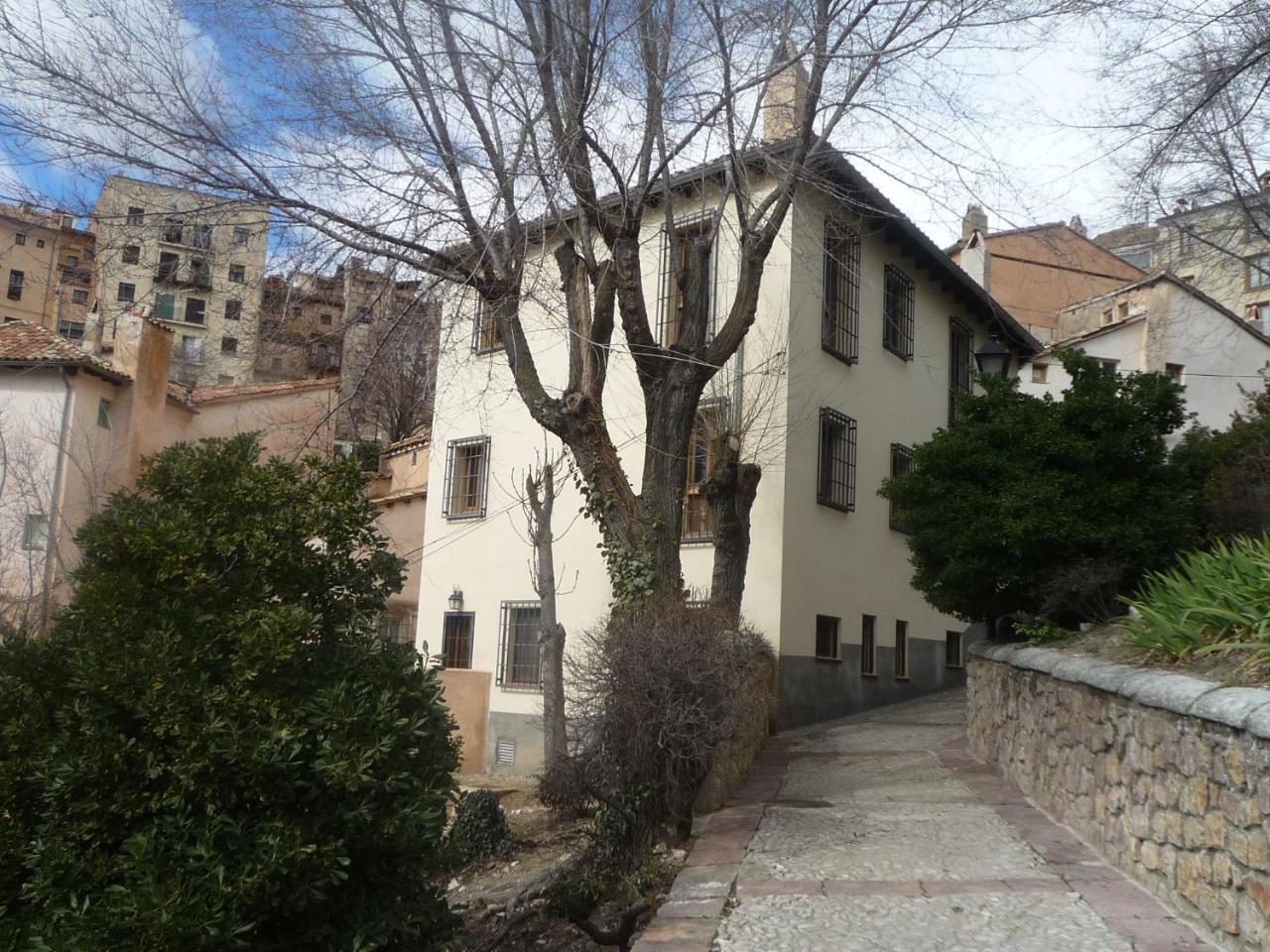 Apartamento Casas Colgadas