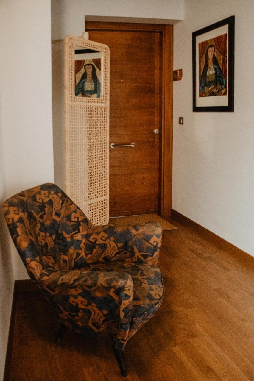 La Casa Del Muro