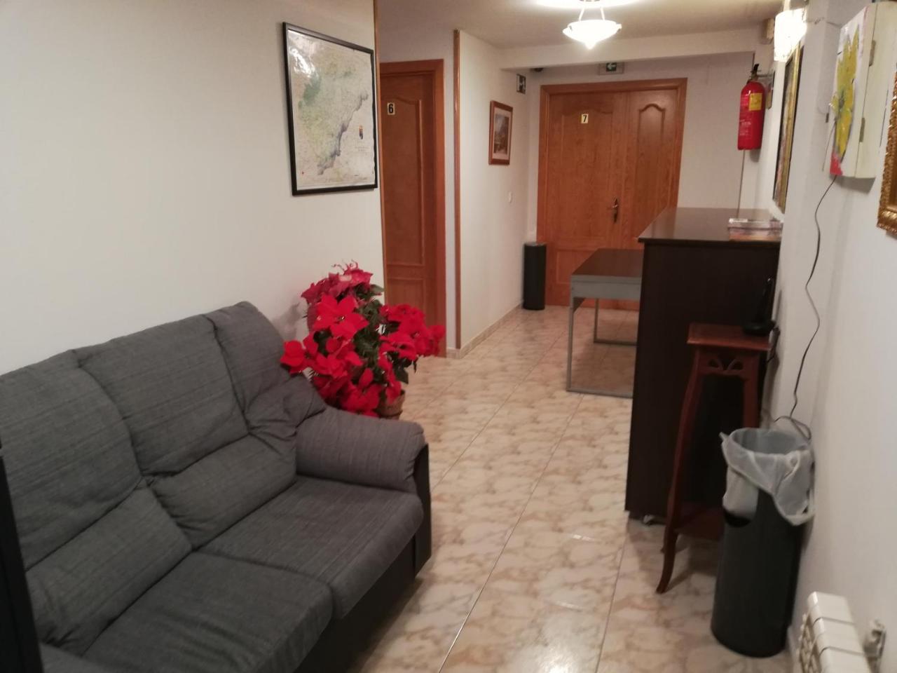 Residencia Taray Guest house *